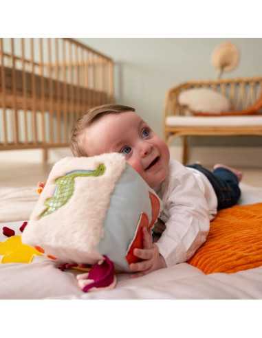 Cube d'activités en tissu Les Amis... Cube d'activités en tissu Les Amis...