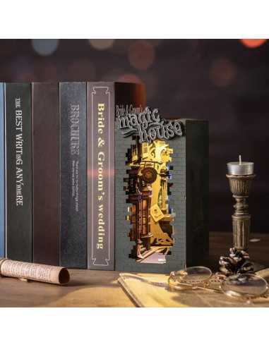 Maquette Magic House Book Nook - Rolife Maquette Magic House Book Nook - Rolife