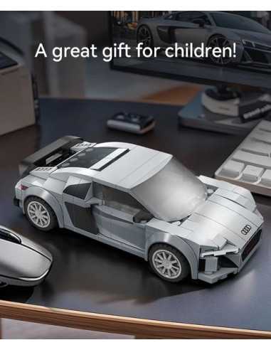 Voiture de course Audi R8 coupé 199... Voiture de course Audi R8 coupé 199...