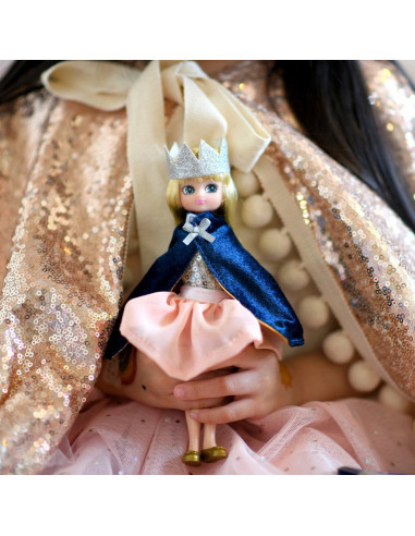 Poupée Lottie reine du chateau Poupée Lottie reine du chateau