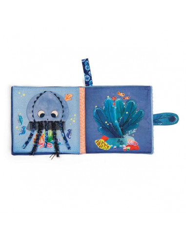 Livre tissu d'activités Les aventures... Livre tissu d'activités Les aventures...