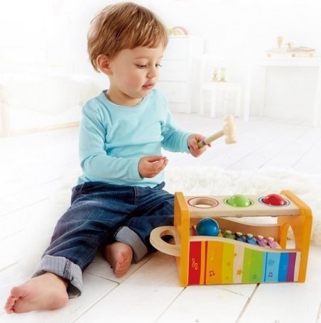 Des jouets en bois personnalisés pour les bébés et les enfants