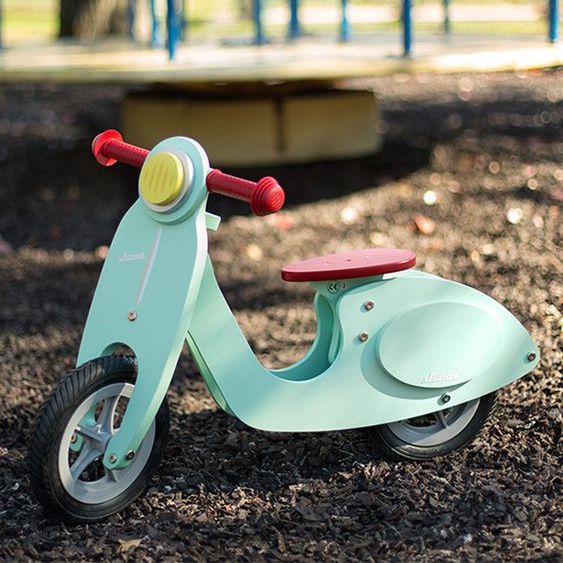 Draisienne en forme de scooter pour enfant