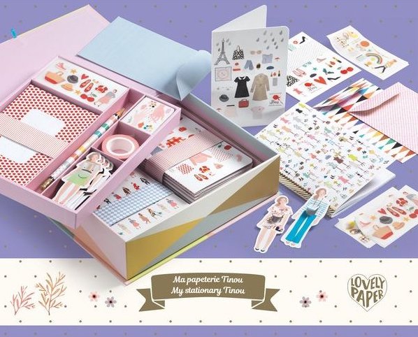 Coffret de papeterie pour faire des invitations