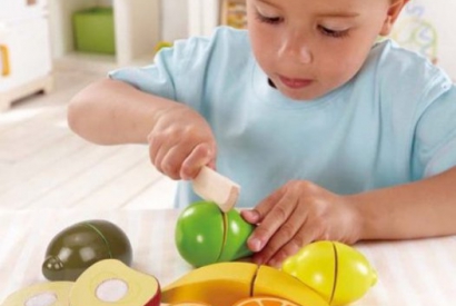 Aliments à découper pour jouer à la dinette